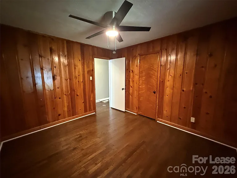 917 Spruce St — Photo 25