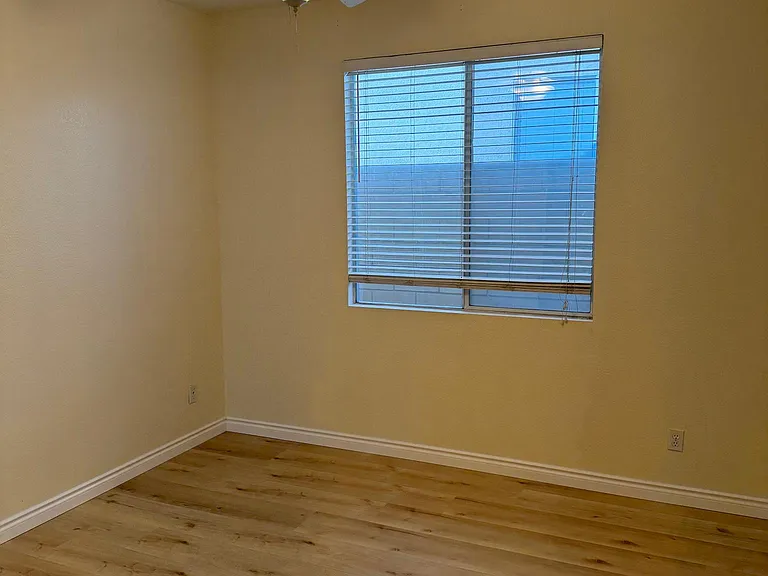 14975 Mount Wilson Ln — Photo 22