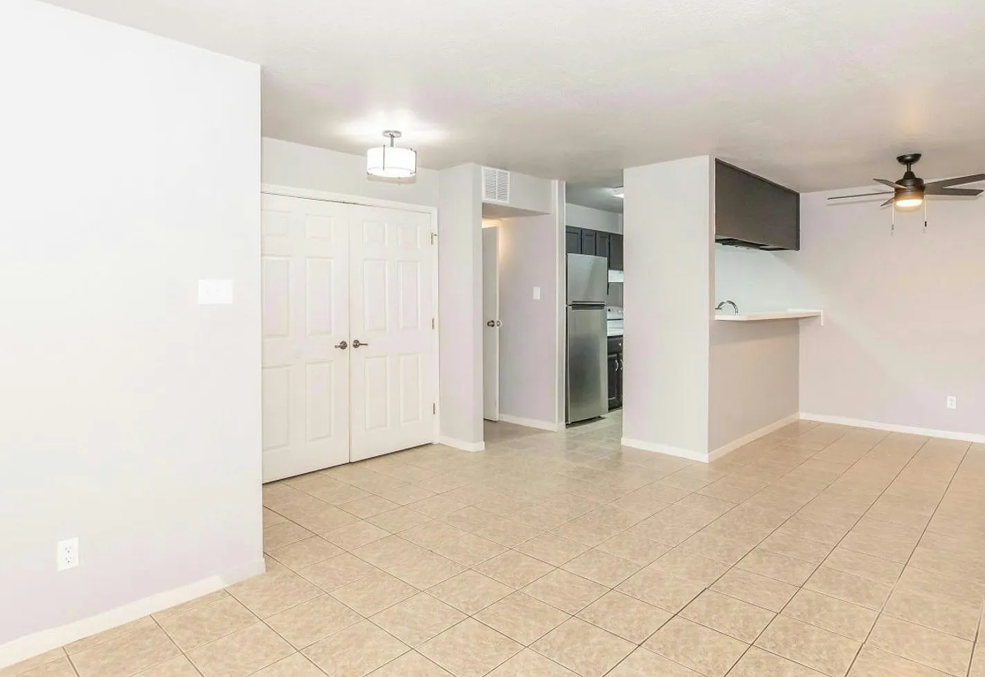 175 North Barker Street, Unit 13 — Photo 4
