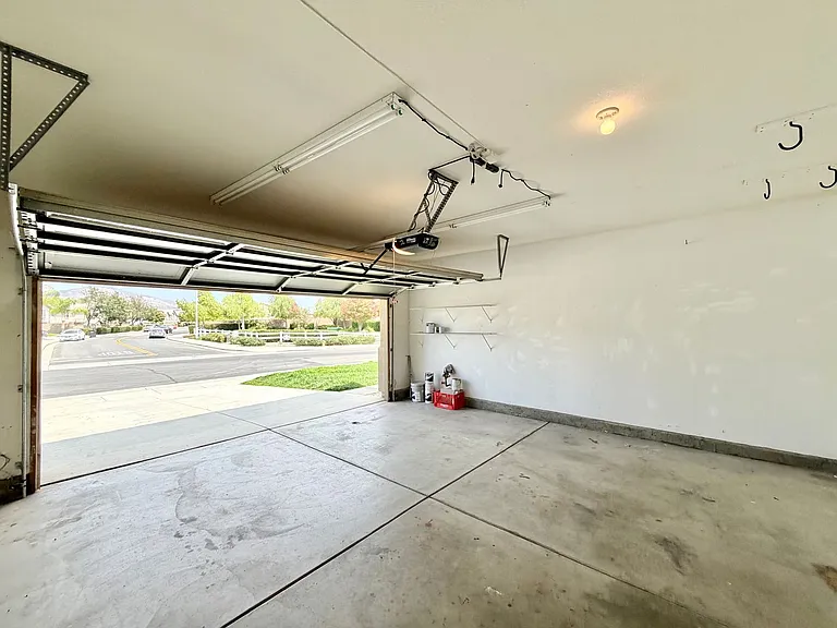 36367 Sicily Ln — Photo 49