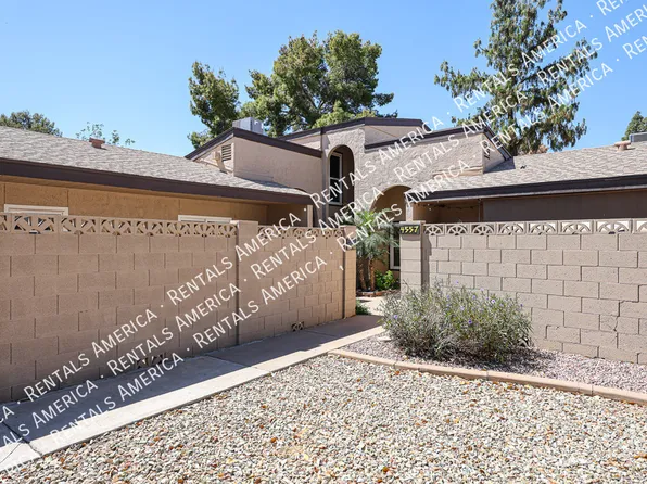 4555 W Continental Dr, Glendale, AZ 85308
