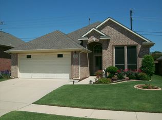 2925 Windstone Ct, Bedford, TX 76021