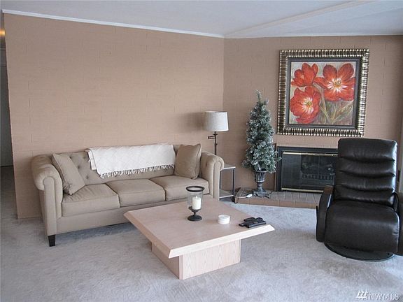 4th image of 9500 Rainier Ave S APT 111