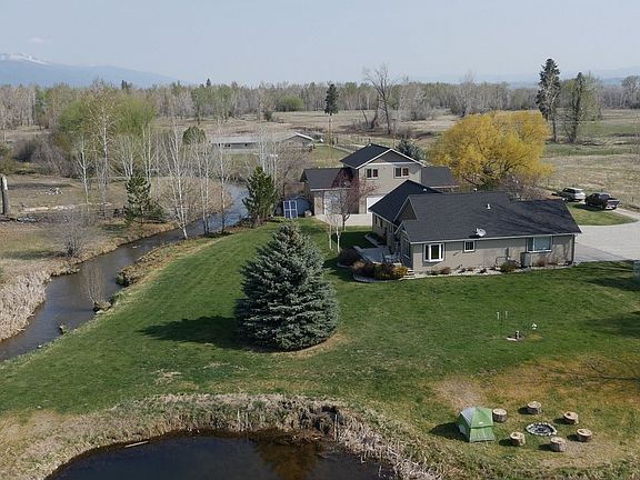 2nd image of 1135 Catherine Ln