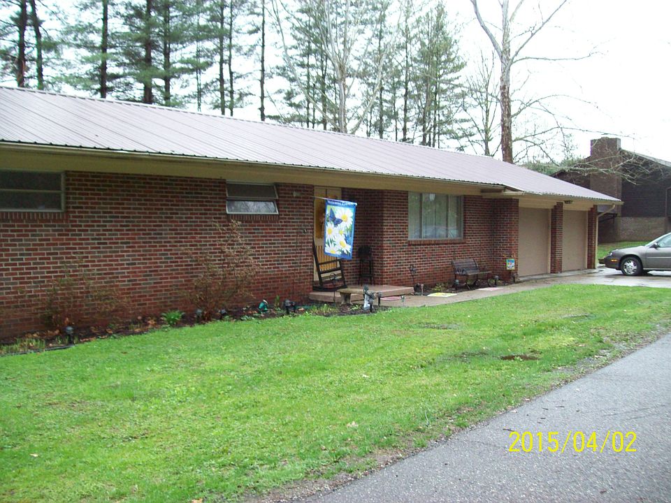 1st image of 1636 Carl Dr