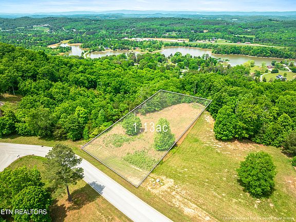 3rd image of 147 Highland Reserve Way