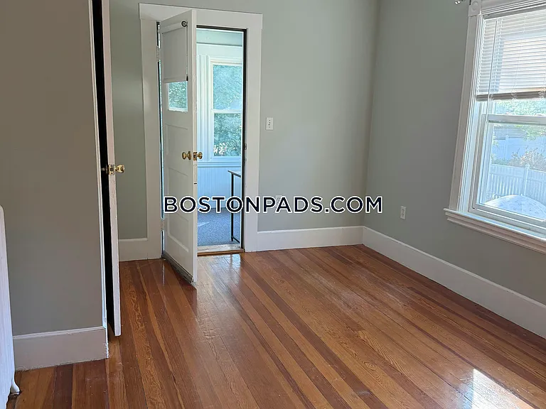 132 George St #2 — Photo 17