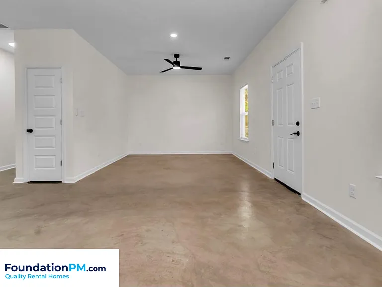 1374 Dow Pl — Photo 6