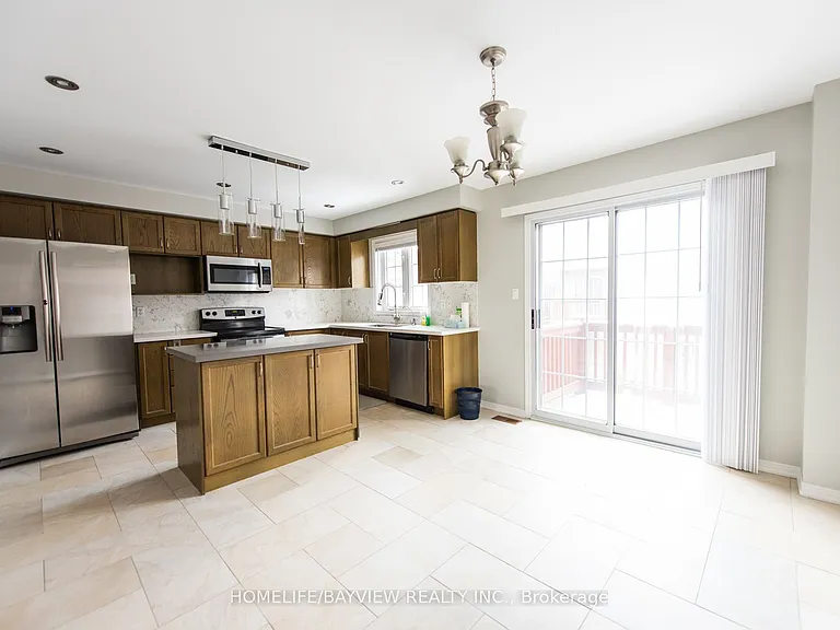 38 Warrington Way — Photo 2