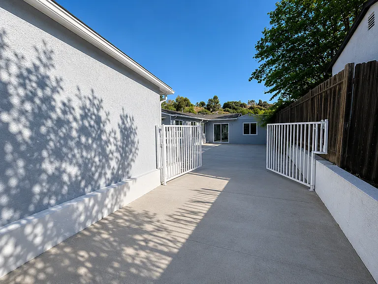 5763 Baja Dr — Photo 19