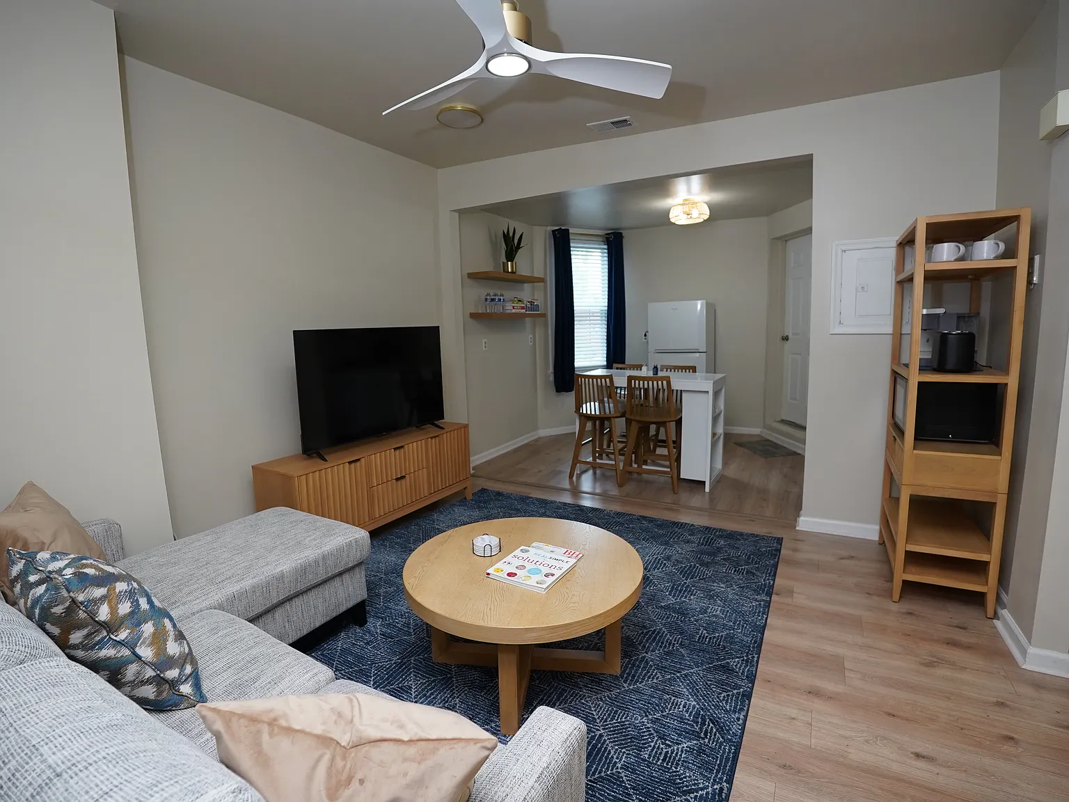 2 bed, $4,600 — Photo 2