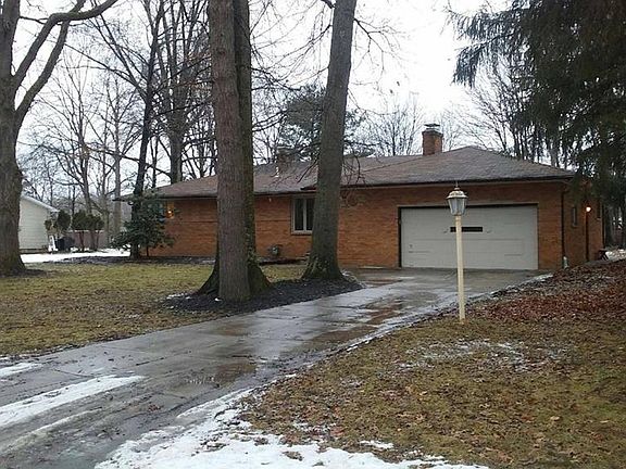 2nd image of 8280 Glenn Oak Dr