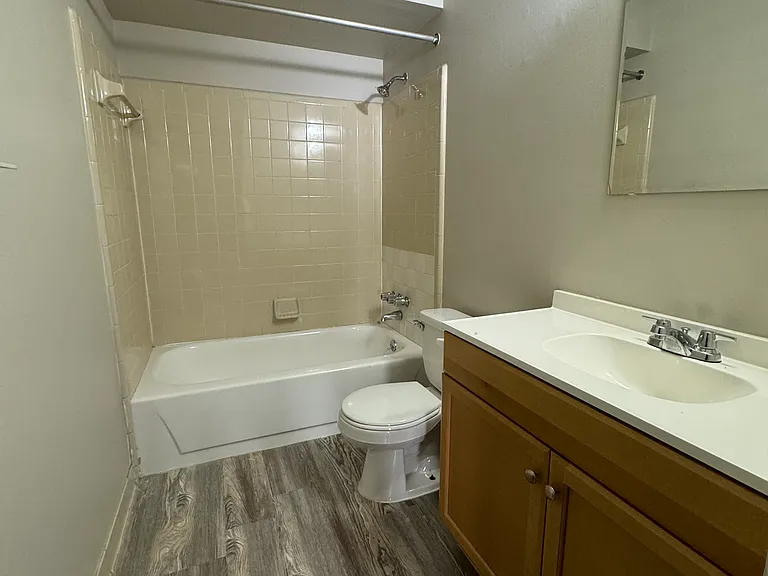 16431 E Ten Mile Rd #3 — Photo 7