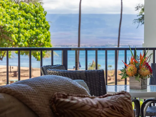 300 Hauoli St APT B11, Wailuku, HI 96793