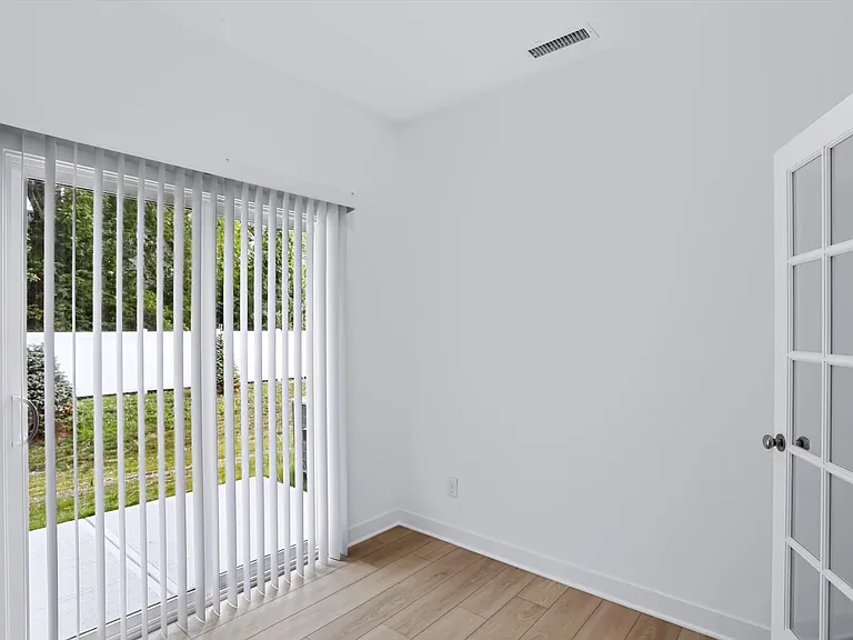 406 Monarch Ln — Photo 29