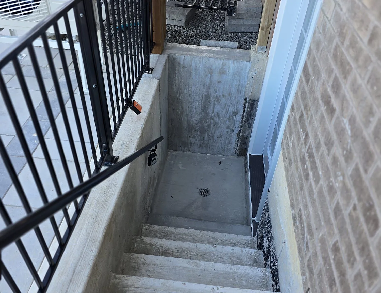 3 bed, $1,950 — Photo 3