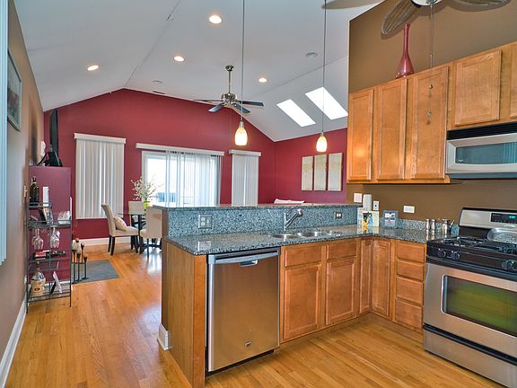 5th image of 3440 N Harlem Ave #3