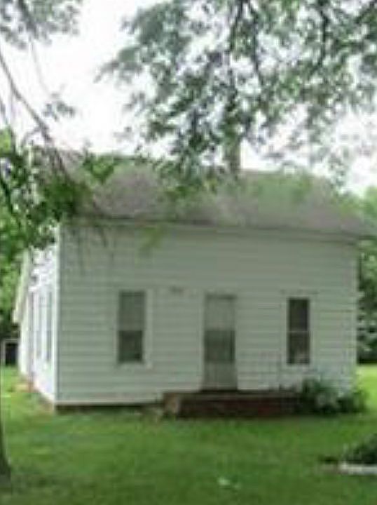 2nd image of 120 Judson Fort Rd E