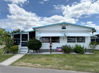 31 Center Rd, Palmetto, FL 34221
