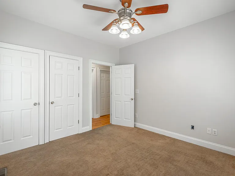 1911 Duncan Ave — Photo 20
