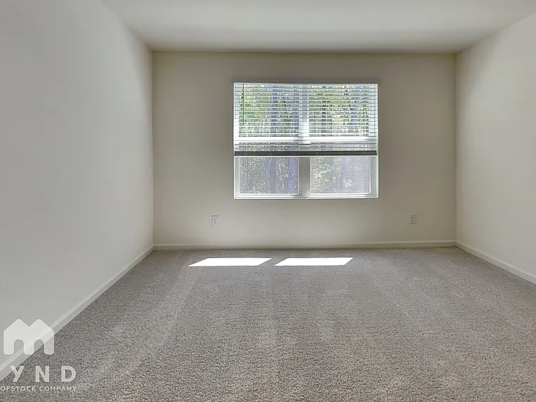 3005 Fulong Dr — Photo 6