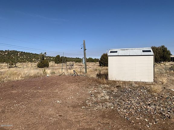 5th image of 8061 N Eight Mile Blvd