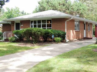 6231 Park Ridge Rd, Loves Park, IL 61111