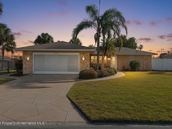 2nd image of 4384 4th Isle Dr