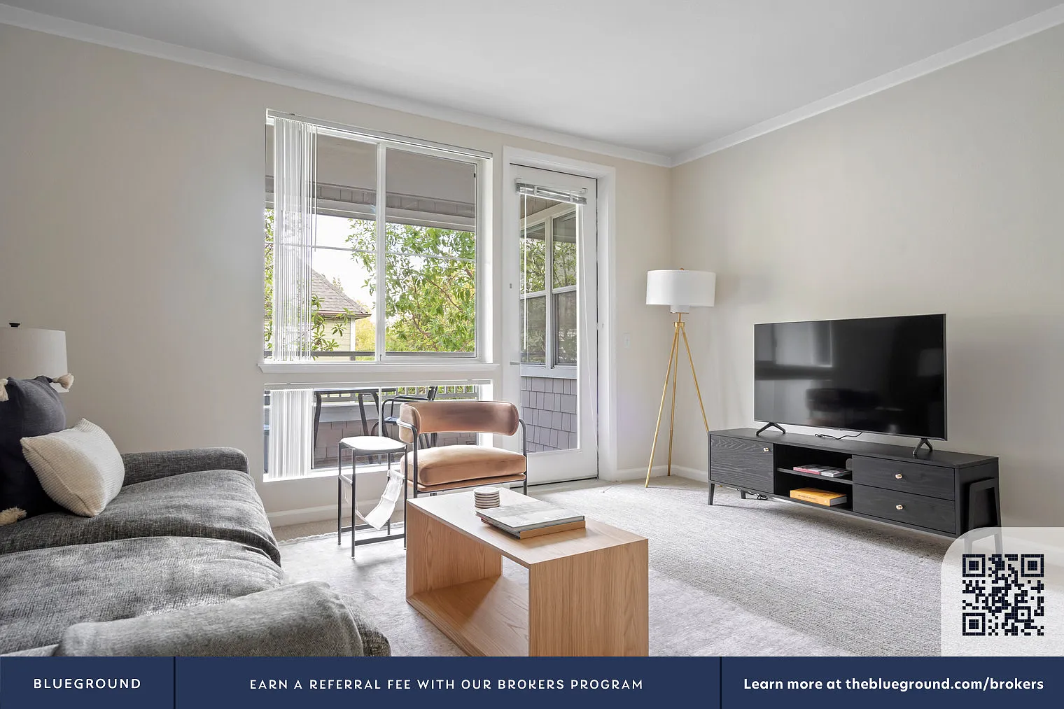 1 bed, 1.0 bath, 891 sqft, $4,830 — Photo 3