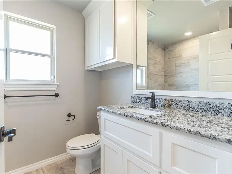 4201 Clevenger Dr — Photo 20