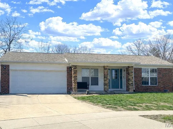 2933 Emerald Bend Ct, Saint Louis, MO 63129