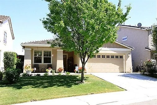 2804 Hinton Cir photo 1