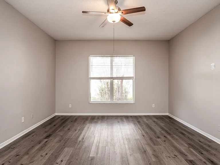 433 Valley Edge Dr — Photo 8