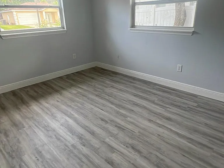 1310 Hobbs Ave — Photo 9