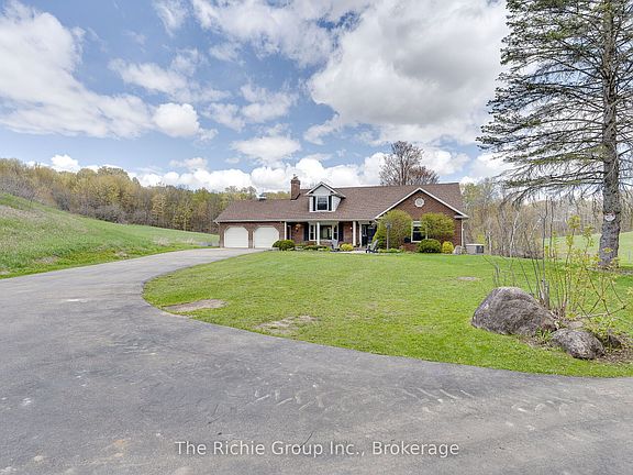 4th image of 15163 Centreville Creek Rd