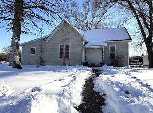 106 E Union St, West Union, IL 62477