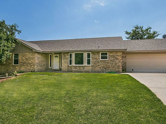 2nd image of 2 Greenwood Ln