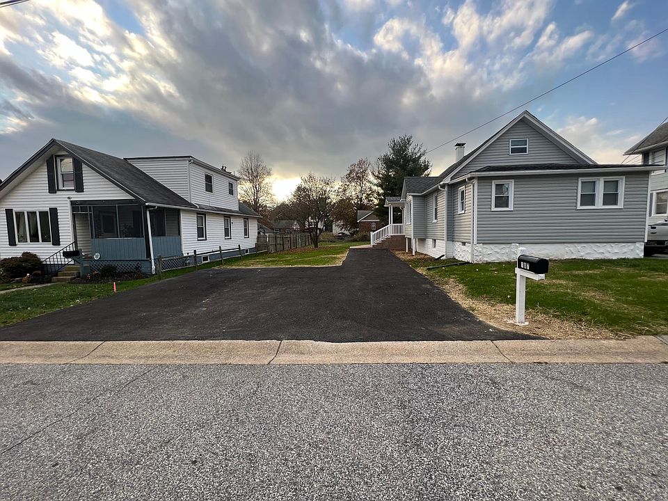 1st image of 107 Exmore Ave
