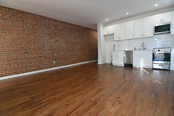 Rented by Skyward | media 17