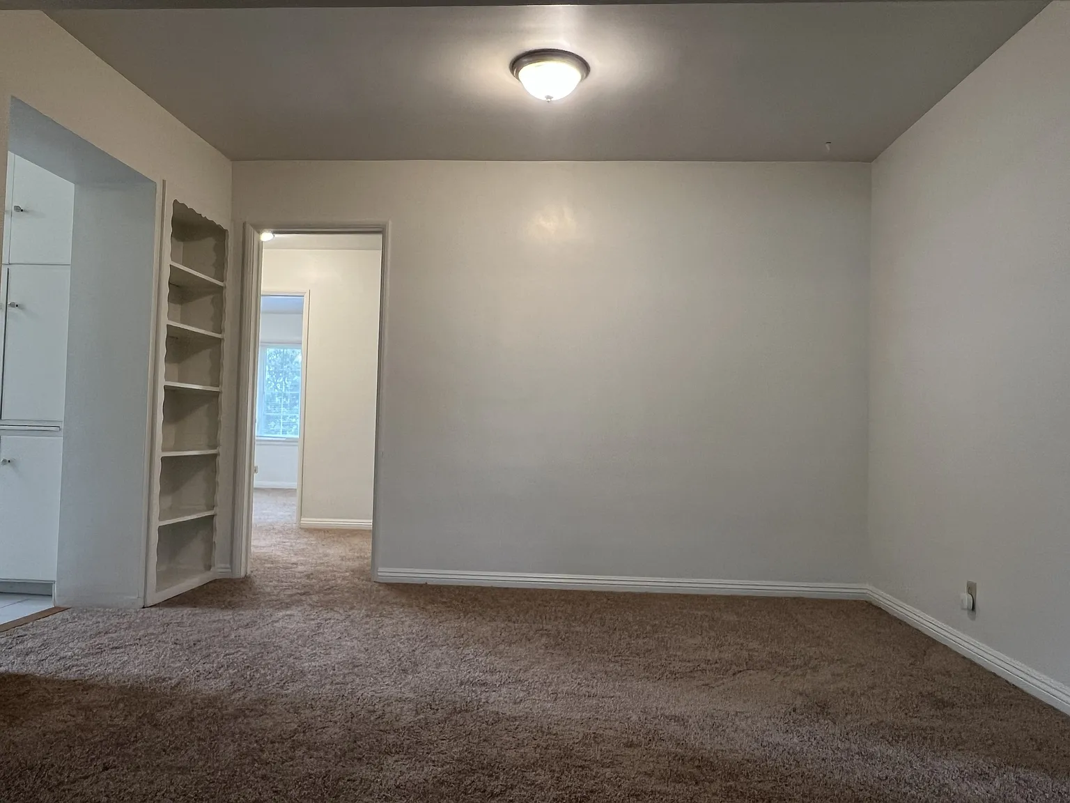 2 bed, 1150 sqft, $2,700 — Photo 4