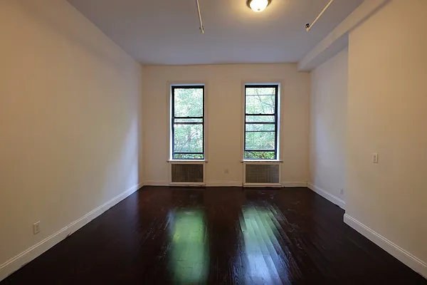 Rented by Keller Williams NYC | media 11