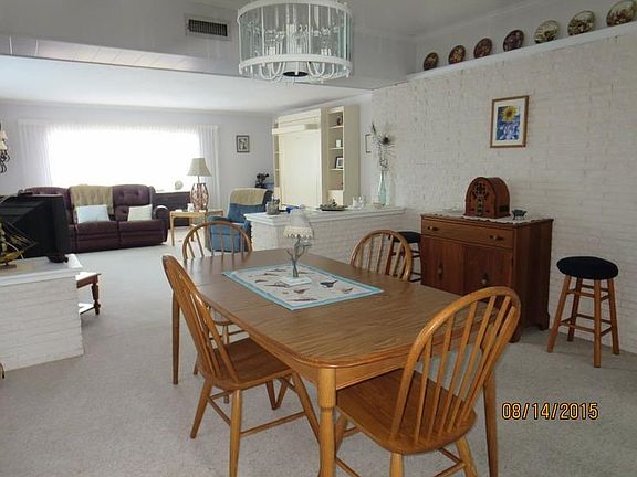 4th image of 649 Royal Palm Blvd