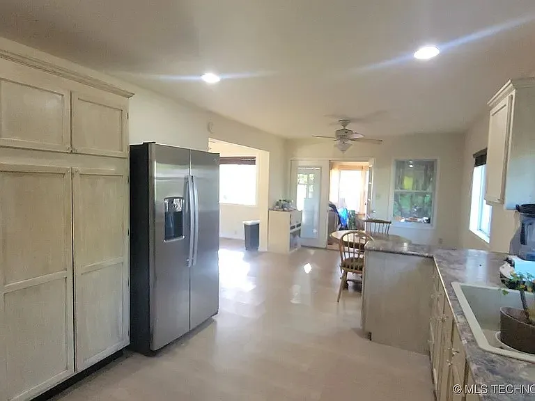 60405 E 252nd Ln — Photo 9