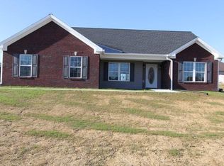 1105 Augusta Dr, Lawrenceburg, KY