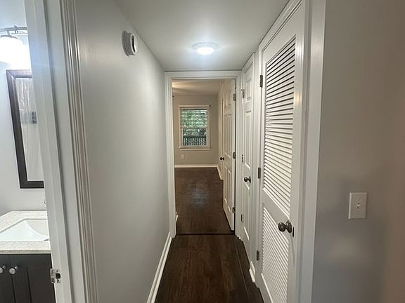 3rd image of 207 Westfield Dr