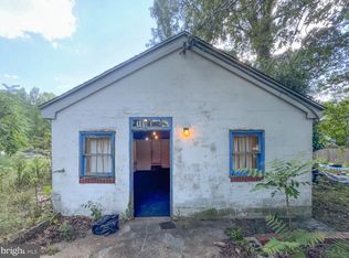 189 Mountain Rd, Pasadena, MD 21122