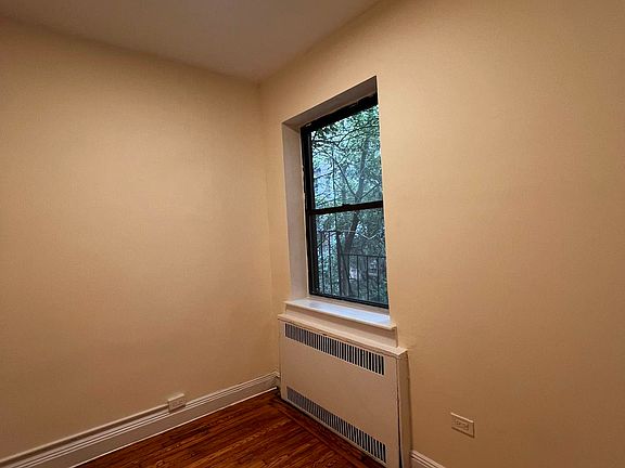 4th image of 213 E 89th St APT 3C