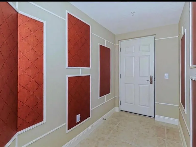 800 N Tamiami Trl #506 — Photo 2