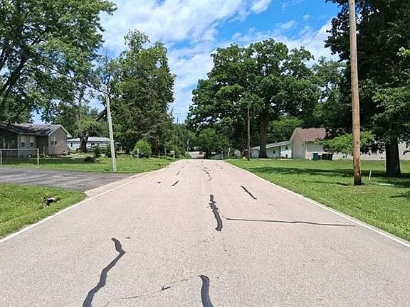 4th image of 409 Excelsior St