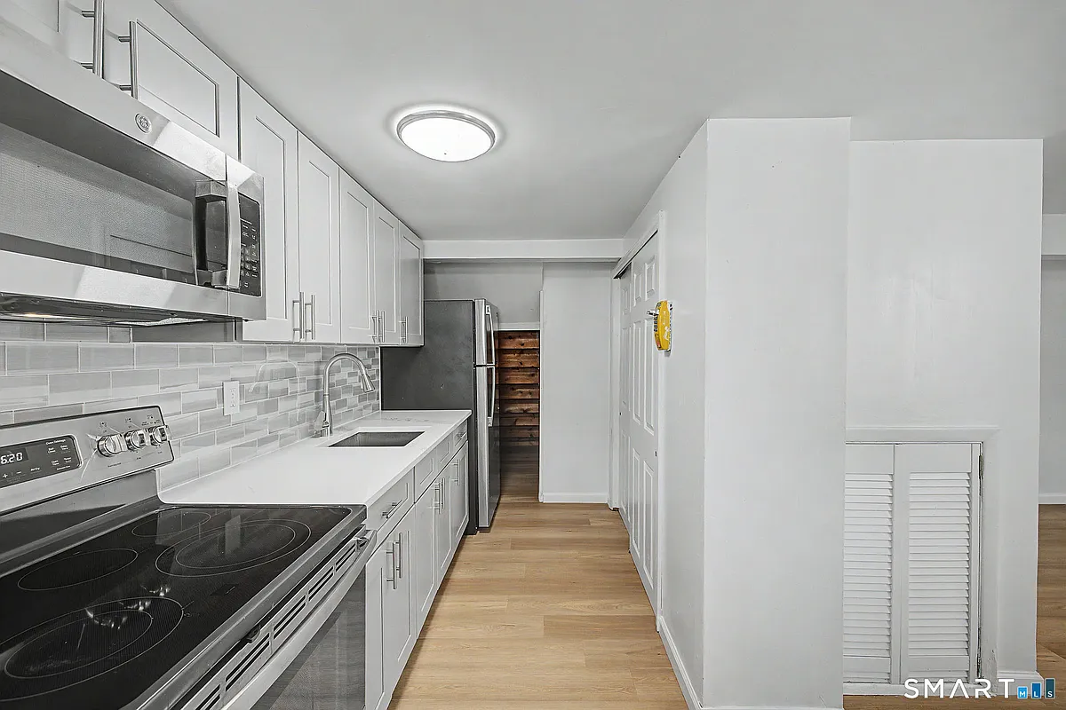 Building Photo - 22 Treat Ave #LOWER LEVEL